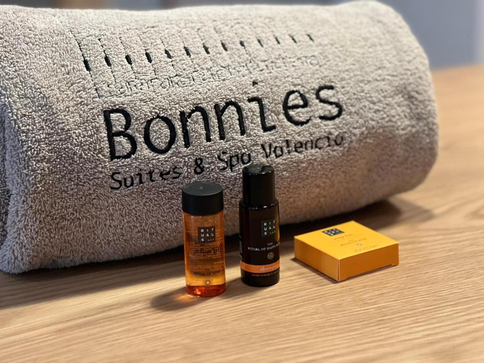 Bonnies Suites & Spa Валенсія Екстер'єр фото